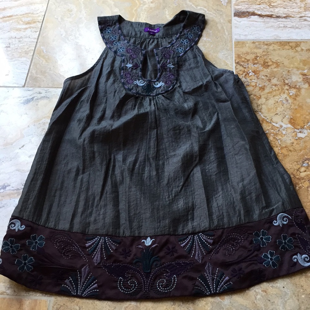 Lulumari olive/burgundy embroidered tank/side zip